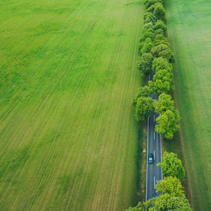 Electric & Hybrid Vehicles