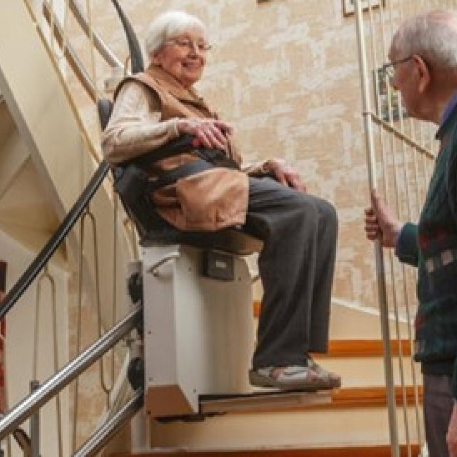 Supporting vulnerable islanders