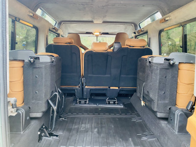  Land Rover Defender 110 2.2 TDCi 7 Seater
