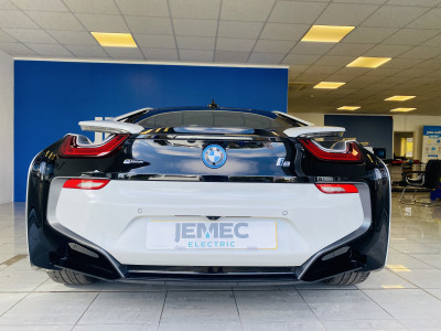  BMW i8 1.5 T Hybrid 2dr Coupe