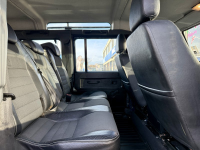  Land Rover Defender 2.4 TDCi 110 XS Station Wagen