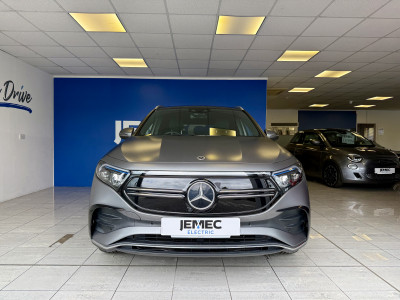  Mercedes-Benz EQA 250 140KW 66KWH AMG LINE Premium