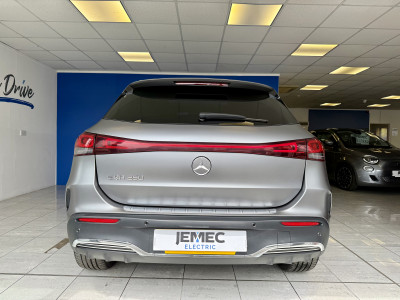  Mercedes-Benz EQA 250 140KW 66KWH AMG LINE Premium