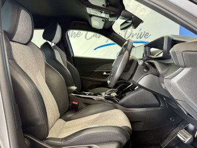  Peugeot E 2008 100kW GT PREMIUM 50kWh