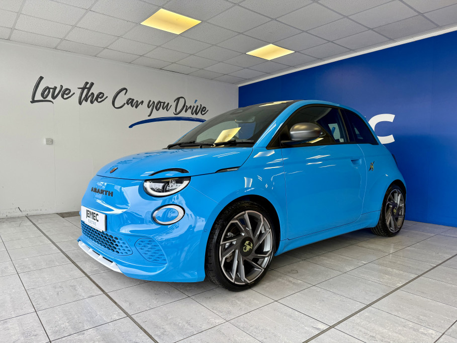  Abarth Abarth 42kWh SCORPIONISSIMA 114KW