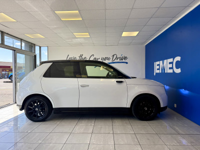  Honda e Advance