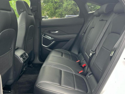  Jaguar E Pace 1.5 P300E AWD R-DYNAMIC SE BLACK