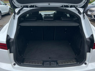  Jaguar E Pace 1.5 P300E AWD R-DYNAMIC SE BLACK