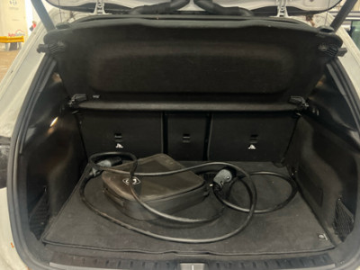  Mercedes-Benz EQA 350 215KW 66KWH 4M AMG LINE PREM+