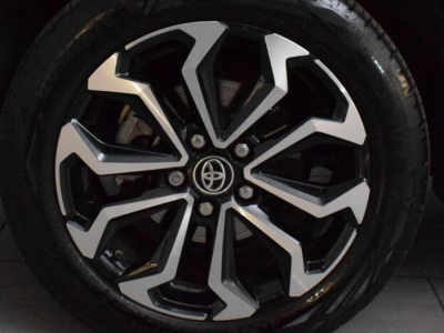  Toyota Yaris CROSS 1.5 VVti  Hybrid Design e-CVT