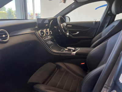  Mercedes-Benz C200  AMG Line 1.5 ( 198ps ) EQ AMG Line Premium