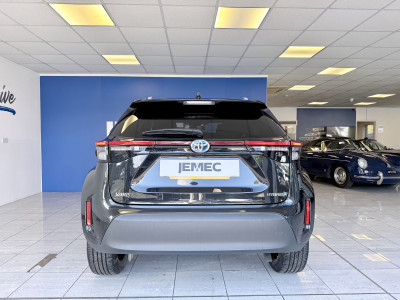 Toyota Yaris CROSS 1.5 VVti  Hybrid Design e-CVT
