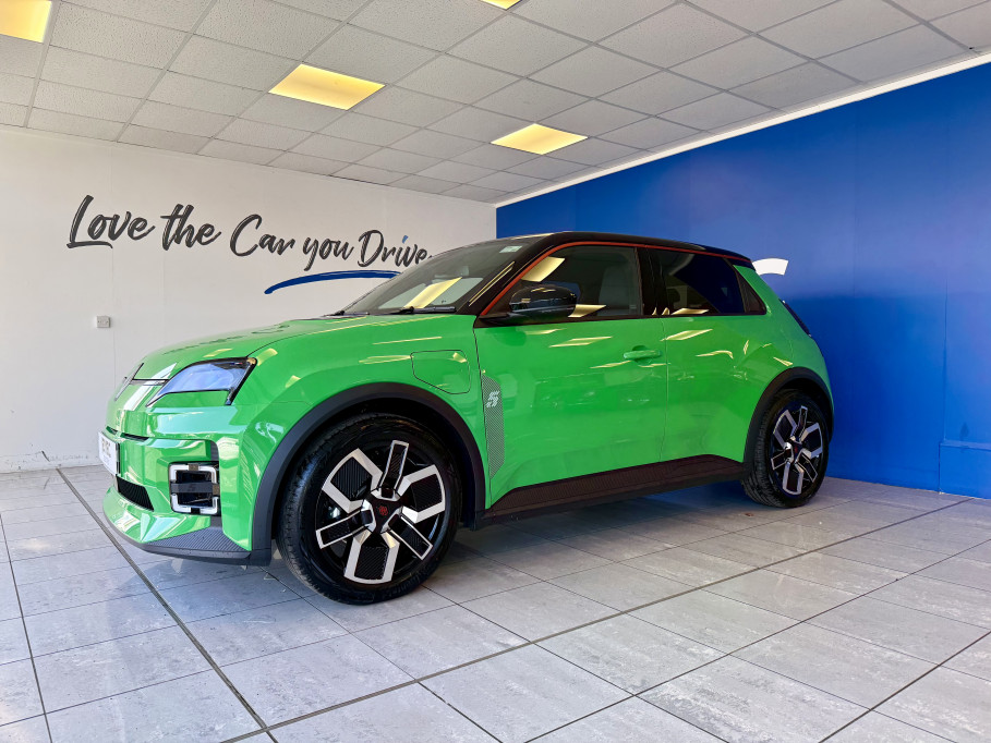  Renault 5 E -Tech Techno COMFORT Range 5dr