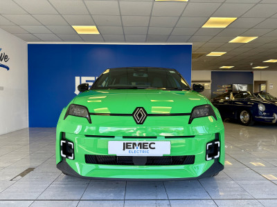  Renault 5 E -Tech Techno COMFORT Range 5dr