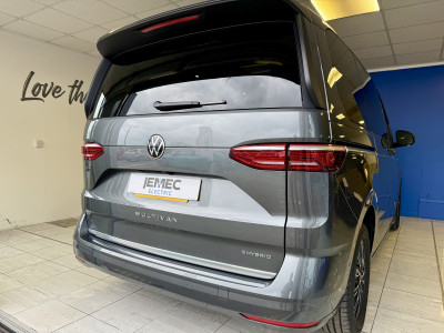  Volkswagen Multivan Style PHEV SWB 218ps DSG