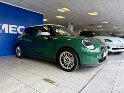  MINI New Cooper E 181bhp EXCLUSIVE 41kWh L2