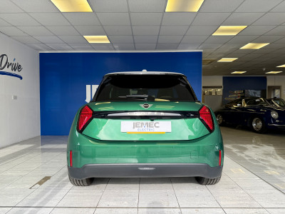  MINI New Cooper E 181bhp EXCLUSIVE 41kWh L2