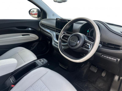  Fiat 500C E 87KW 42KWH LA PRIMA Convertible