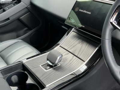  Land Rover Evoque P300e SE R-Dynamic - FACELIFT