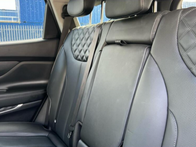  Hyundai Santa Fe 1.6T-GDi 13.8kW PHEV Ultimate AWD 7 SEATS