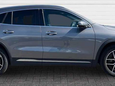  Mercedes-Benz EQA 350 288BHP AMG Line Premium 66kWh 4 MATIC