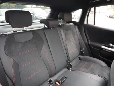  Mercedes-Benz GLA250E AMG LINE PREM+ NIGHT EDITION