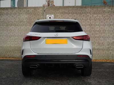  Mercedes-Benz GLA250E AMG LINE PREM+ NIGHT EDITION