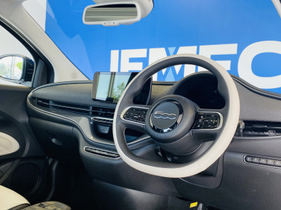  Fiat 500E 87KW 42KWH LA PRIMA