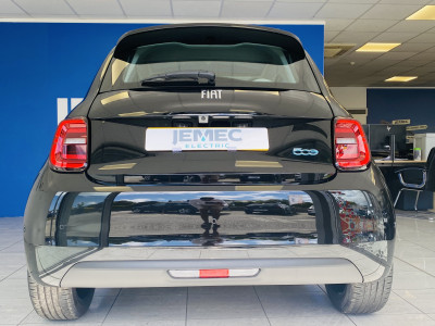  Fiat 500E 87KW 42KWH LA PRIMA