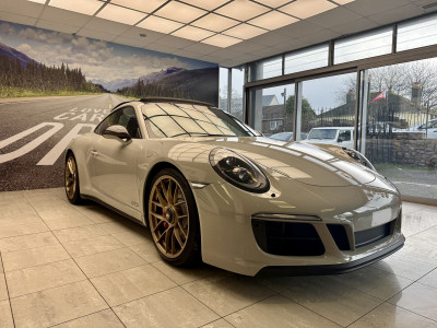  Porsche 911 Carrera GTS PDK