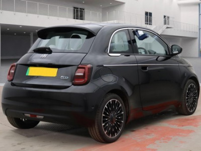  Fiat 500 E 87KW 42KWH LA PRIMA Hatchback