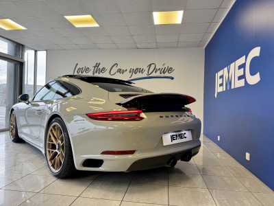  Porsche 911 Carrera GTS PDK