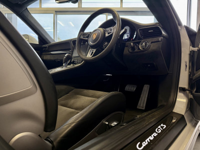  Porsche 911 Carrera GTS PDK