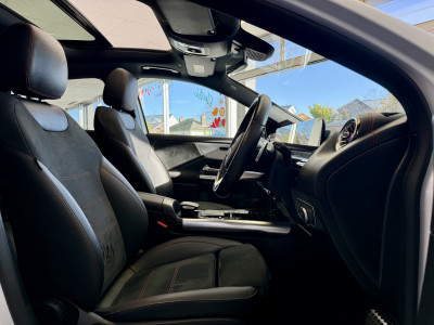  Mercedes-Benz EQA 350 215KW 66KWH 4M AMG LINE PREMIUM