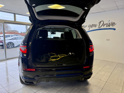  Land Rover Discovery Sport P300e Urban Edition PHEV