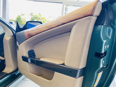  Aston Martin DB9 V12 Volante