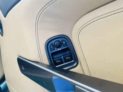  Aston Martin DB9 V12 Volante