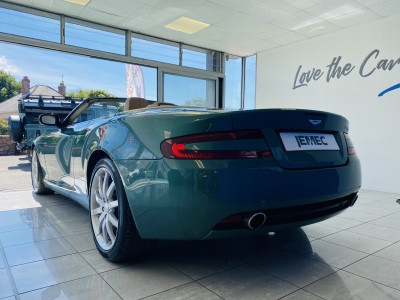  Aston Martin DB9 V12 Volante