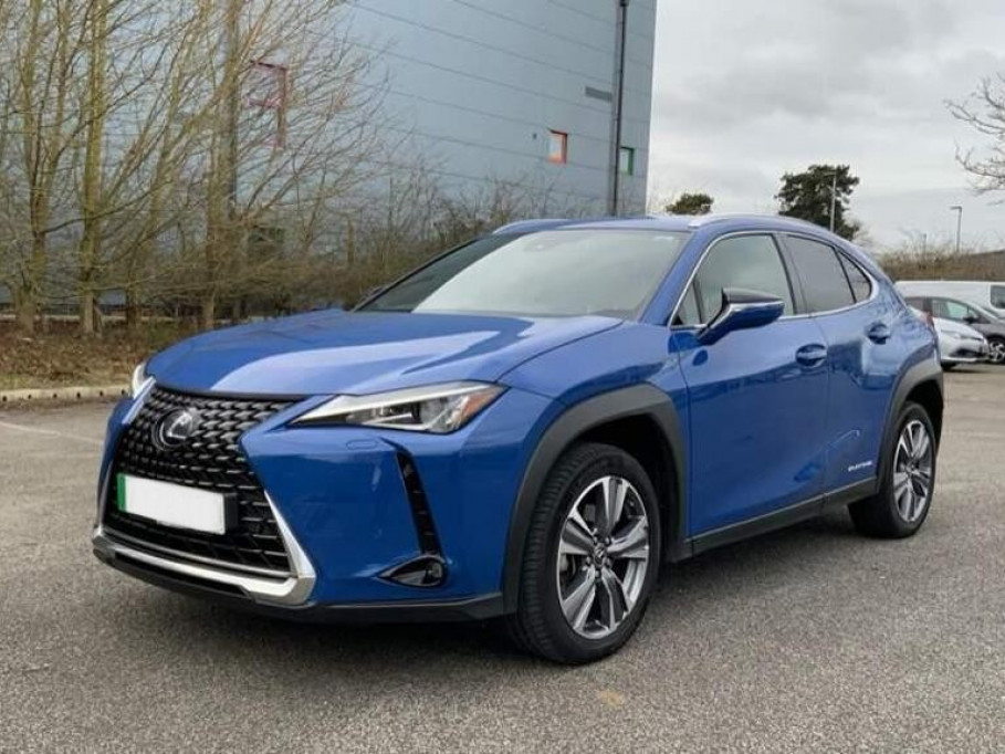  Lexus UX300E Takumi