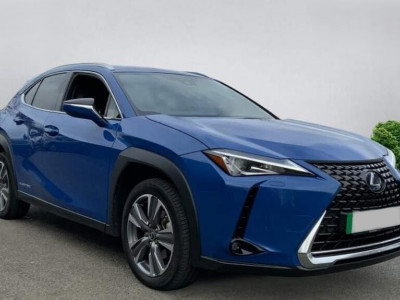  Lexus UX300E Takumi