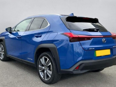  Lexus UX300E Takumi