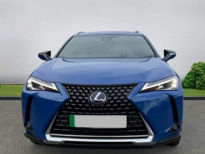 Lexus UX300E Takumi