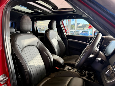  MINI COUNTRYMAN 1.5 COOPER EXCLUSIVE PREMIUM PLUS Hatchback