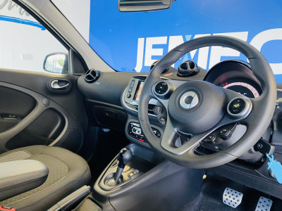  Smart Four Four 0.0 PULSE Premium EQ