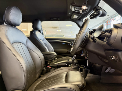  MINI Cooper 2.0 Exclusive 3dr automatic