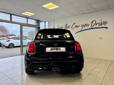  MINI Cooper 2.0 Exclusive 3dr automatic