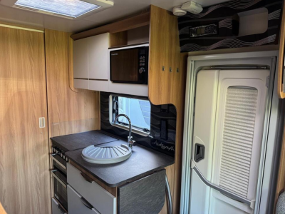  Bailey Autograph 79-4i 4 berth Island Bed