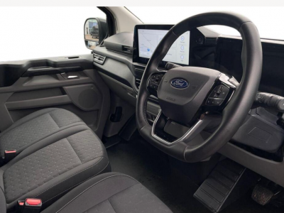  Ford NEW E-Transit Custom 100kW Limited 65kWhL1 H1