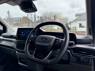  Ford NEW E-Transit Custom 100kW Limited 65kWhL1 H1