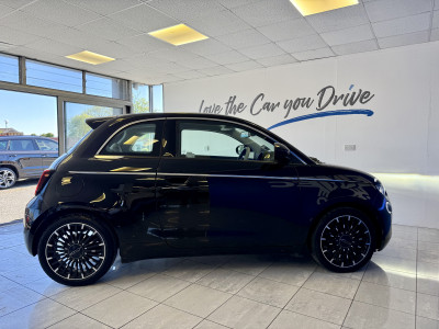  Fiat 500 E 87KW 42KWH LA PRIMA Hatchback